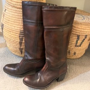 Frye Jane Stitch Tall Leather Boots price drop‼️👢